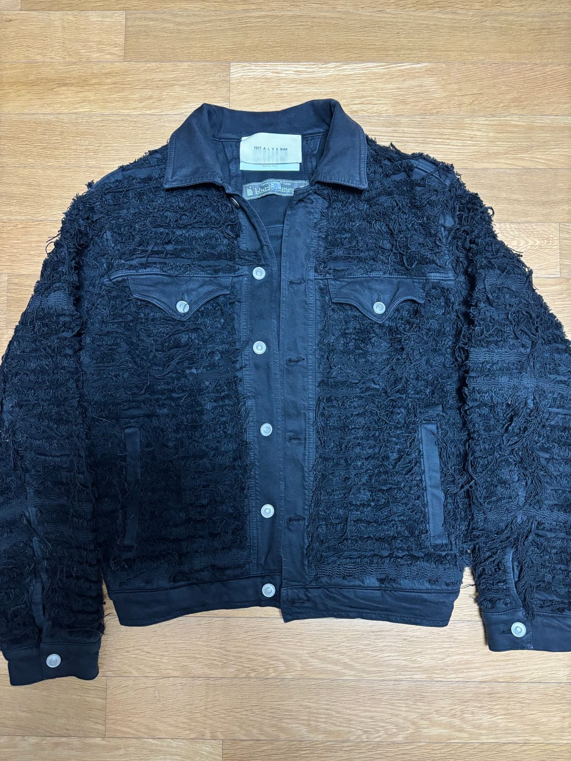 1017알릭스 블랙민즈 디스트레스드 데님자켓 M 상품이미지1