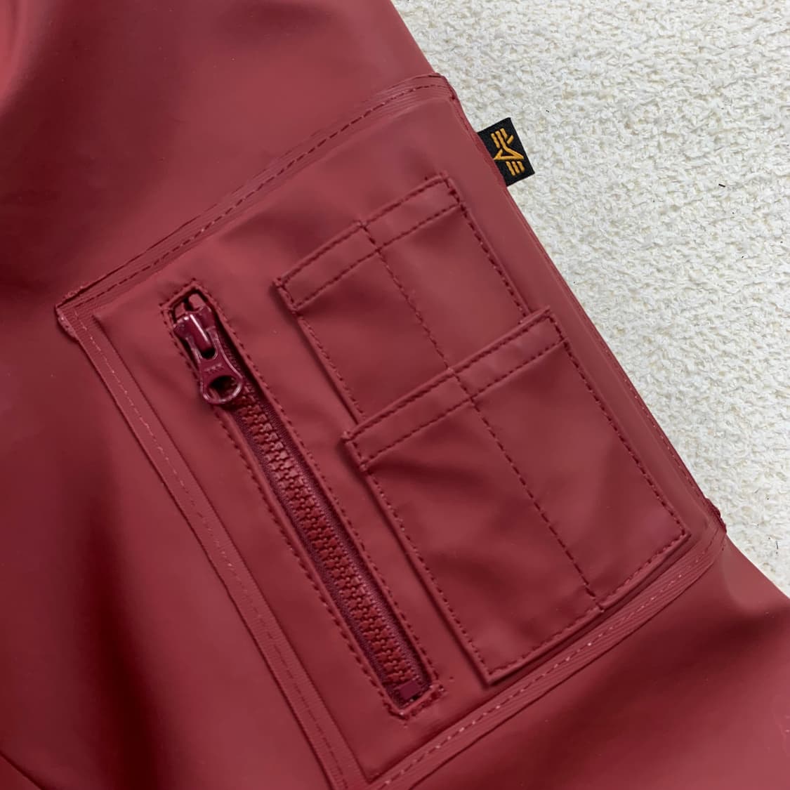 알파인더스트리 x 스투터하임 페이크 레더 N-2B 자켓 레드 상품이미지6