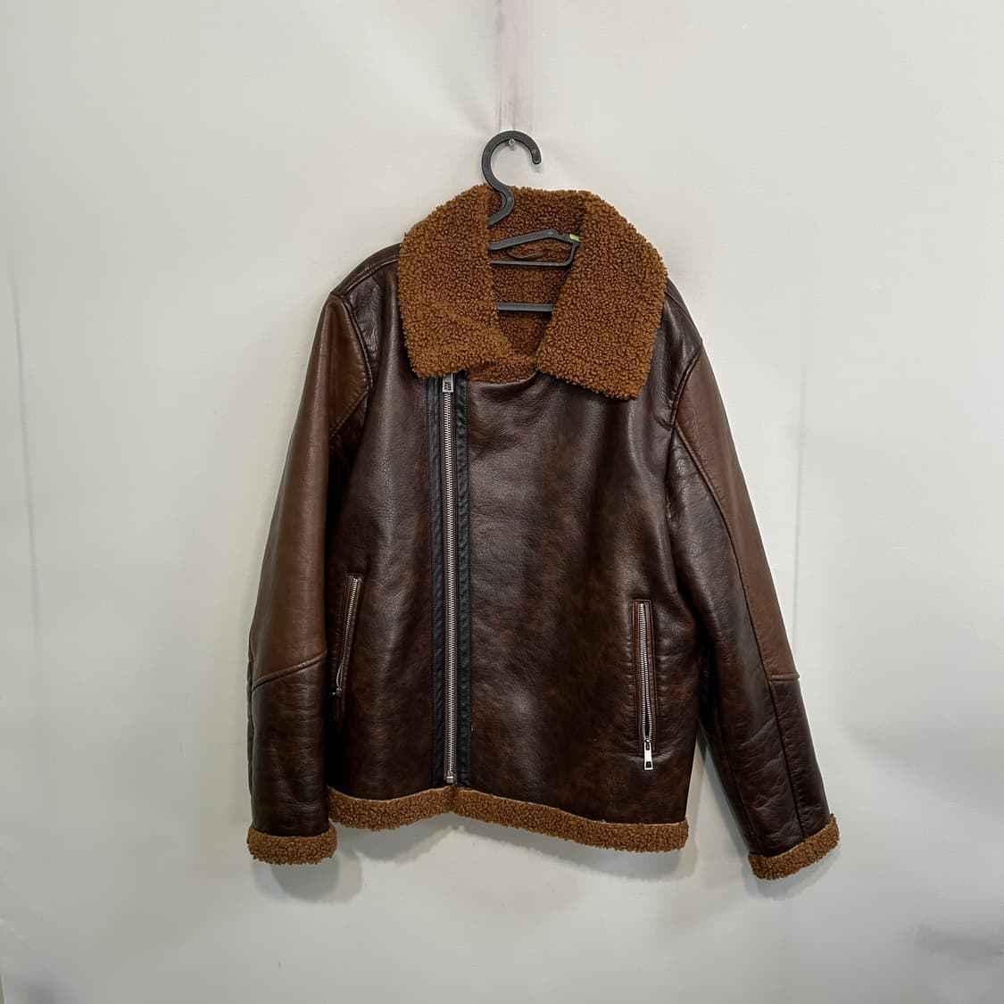 자라 남성 무스탕 L 상품이미지2