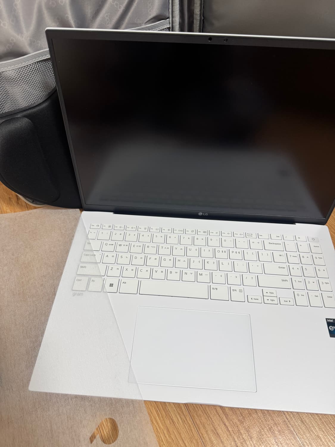 Lg gram 16Z90R-GA5SK(완전새거 사용안함ㅠㅠ) 상품이미지3