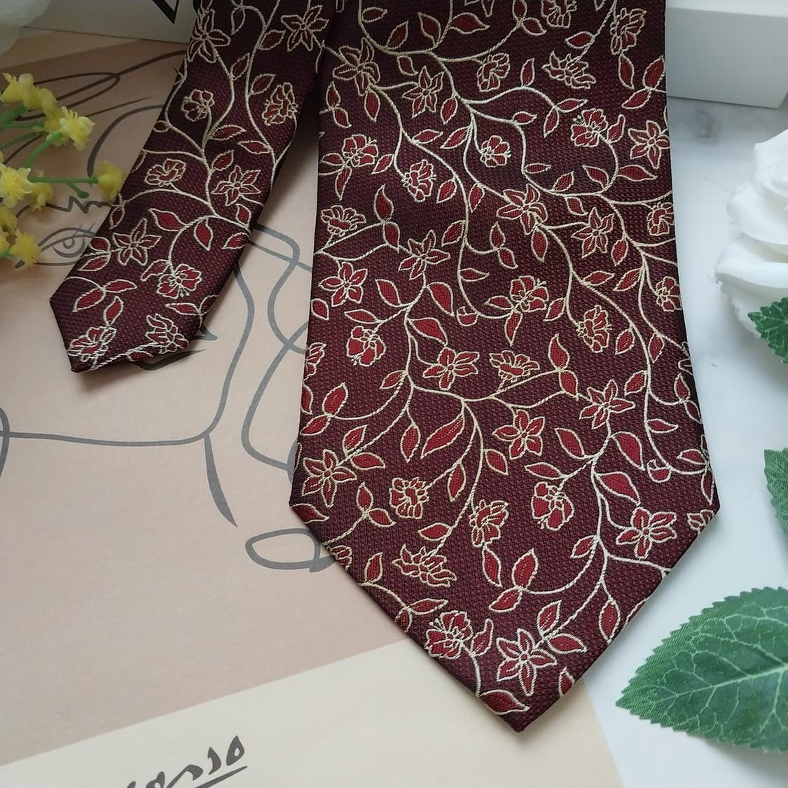 아쿠아스큐텀 실크 버건디 플라워 넥타이 9.7cm A+등급 K1191
 상품이미지4