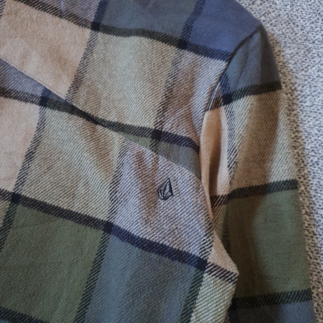 볼컴 클래식 핏 헤비 플란넬 체크 셔츠 no.1 상품이미지8