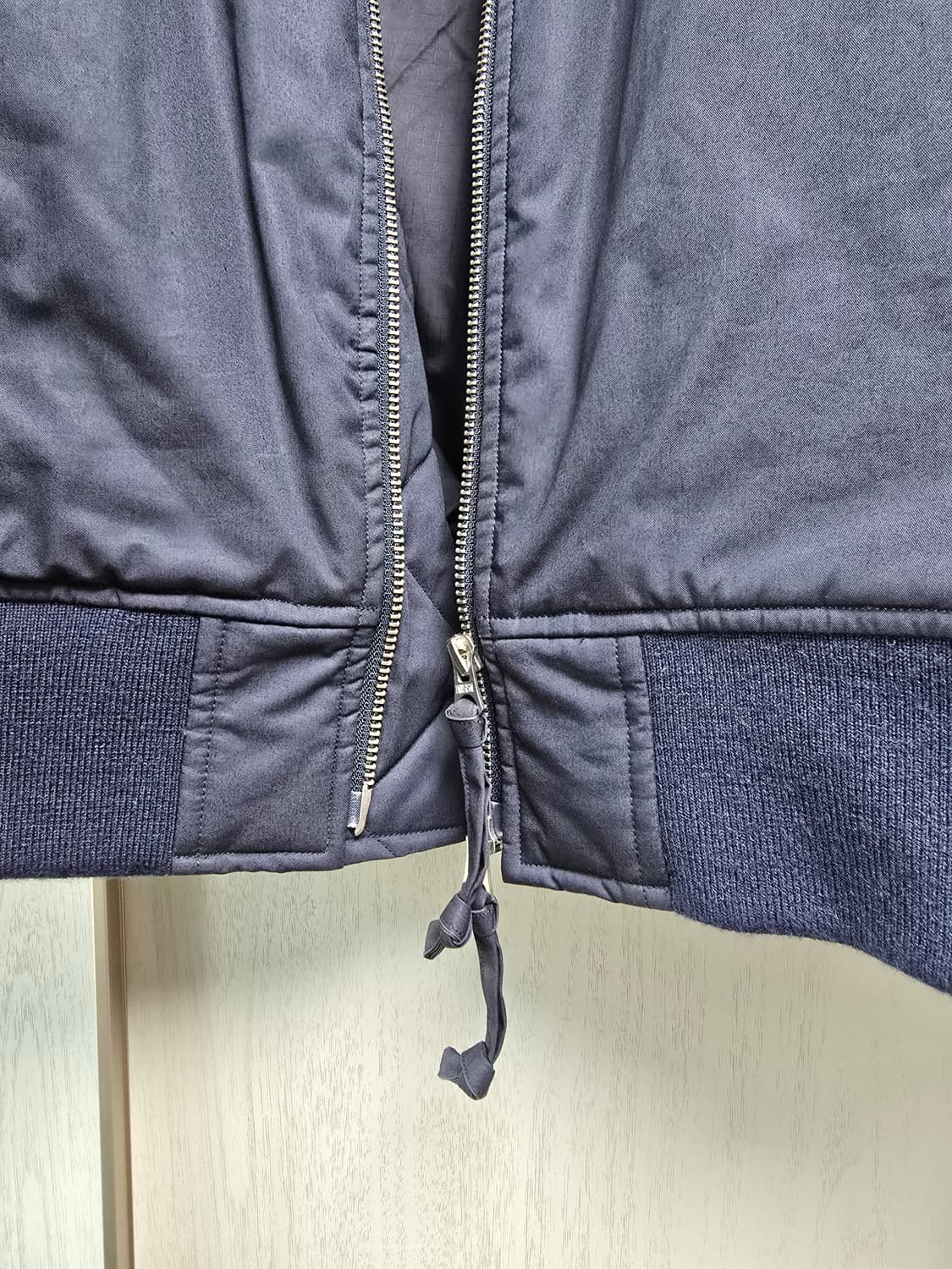 나나미카 23fw 인슐레이션 바시티 네이비 상품이미지2