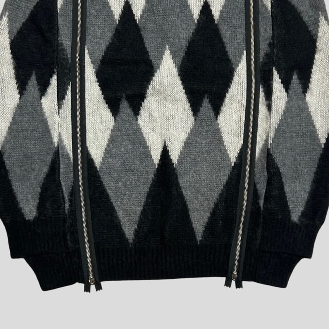 THE SOLOIST 21aw boat neck argyle cape 상품이미지3