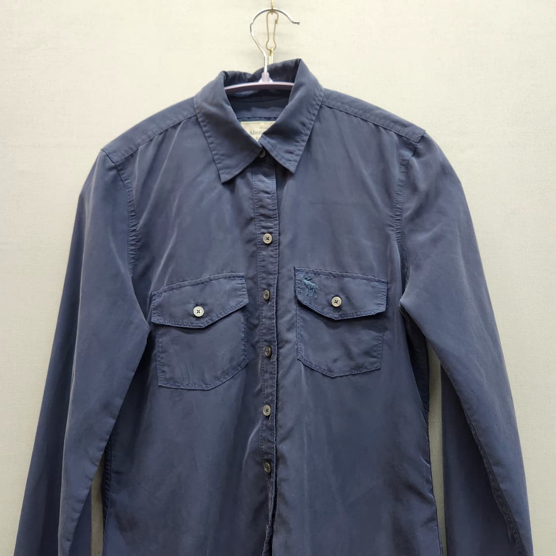 아베크롬비 투포켓 로고자수 모달소재 셔츠 XS(S) 상품이미지2