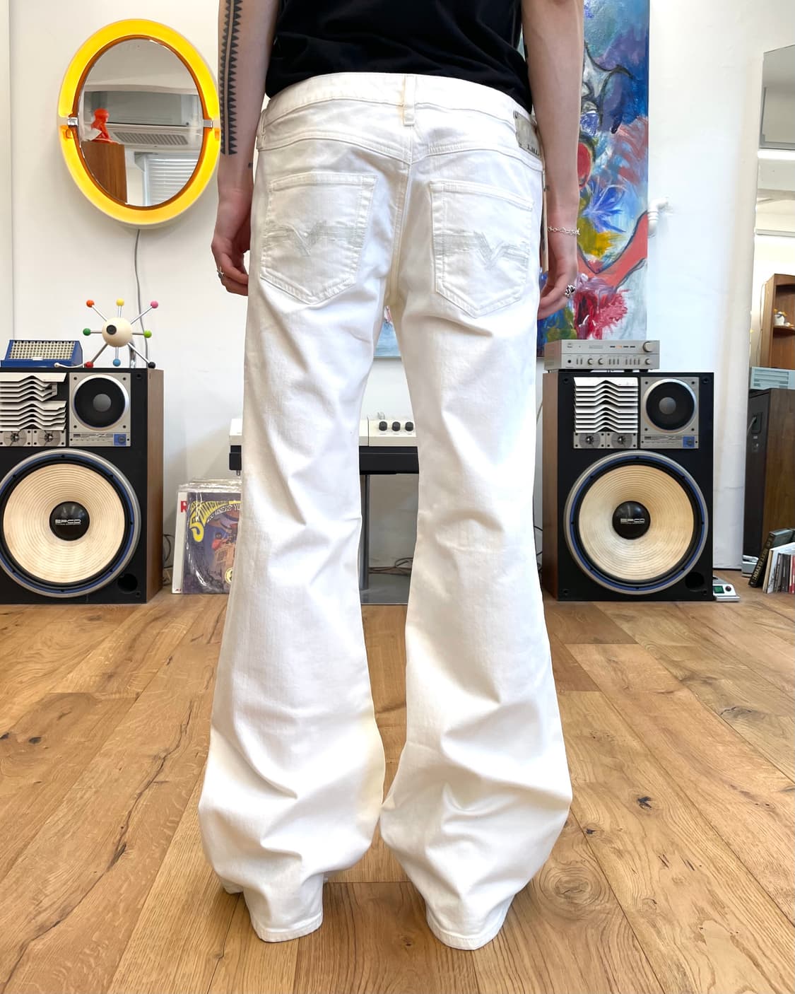 [32] 디젤 플레어 화이트 데님 팬츠 상품이미지3