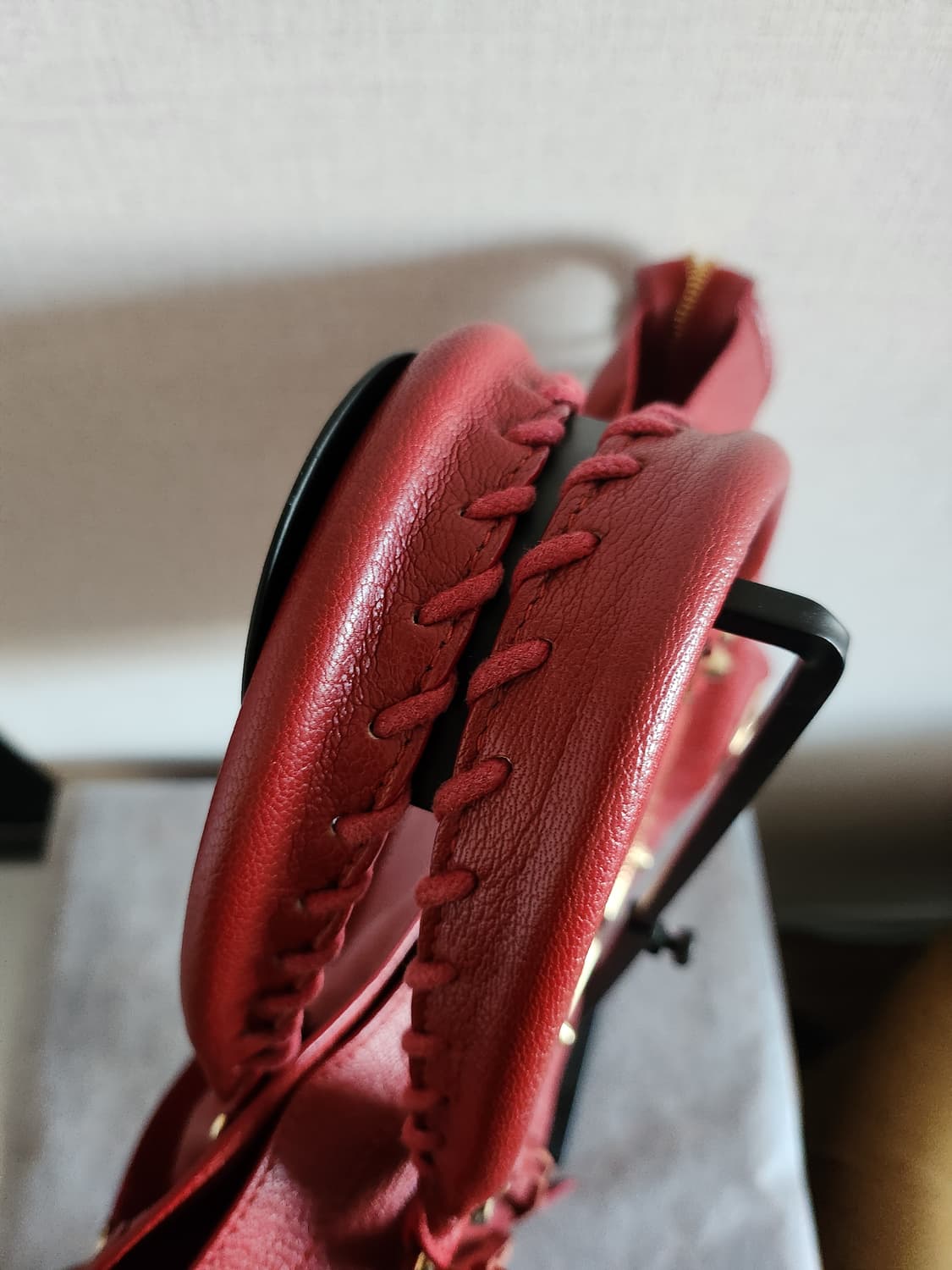 발렌시아가 모터시티백 미듐 메탈릭엣지 레드 상품이미지6