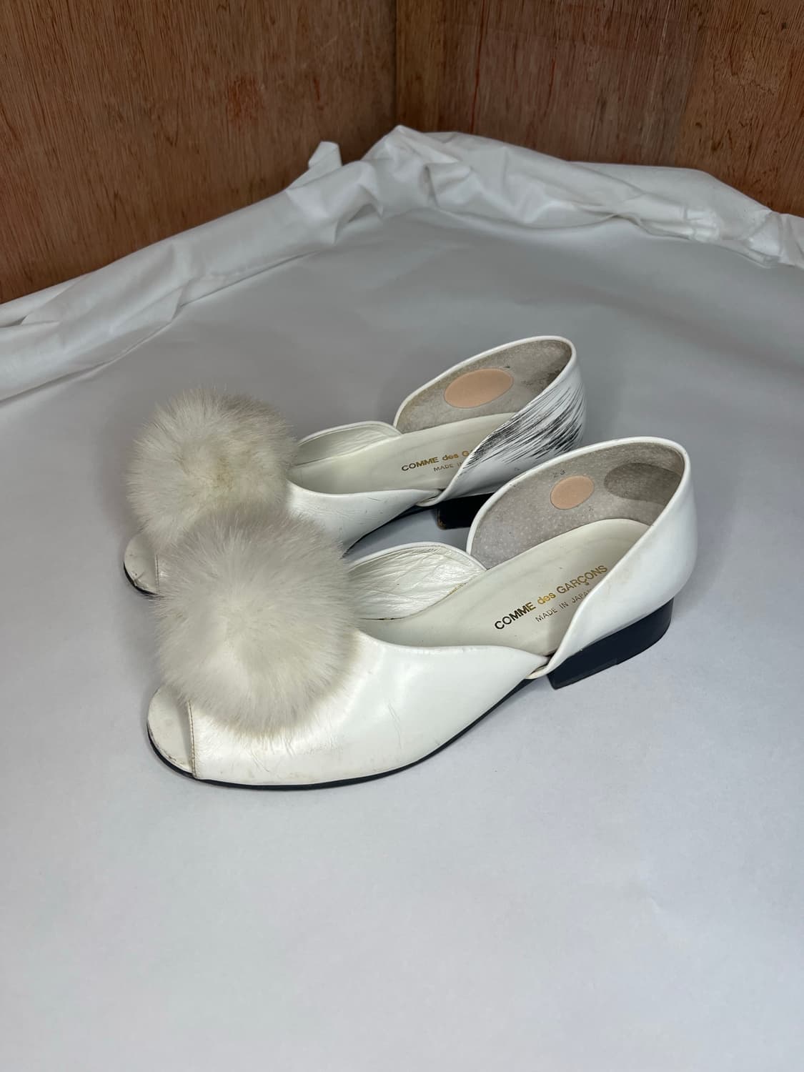 꼼데가르송 데미지 포인트 퍼 구두 상품이미지1