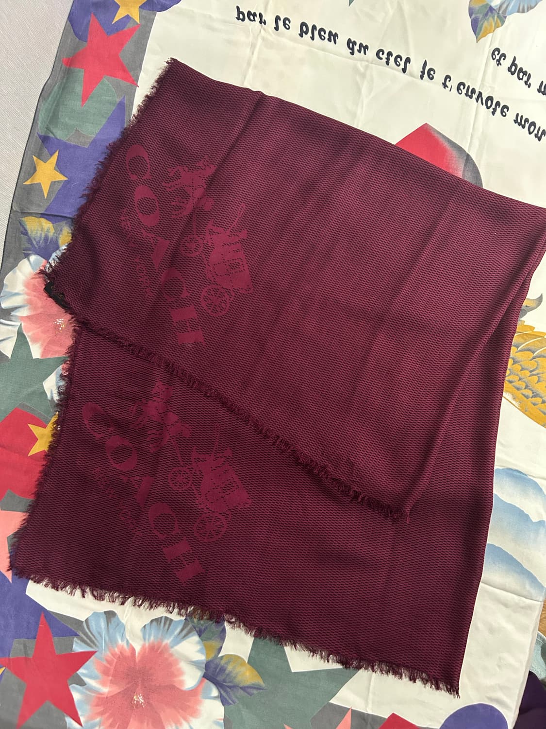 코치 버건디 스카프 상품이미지5