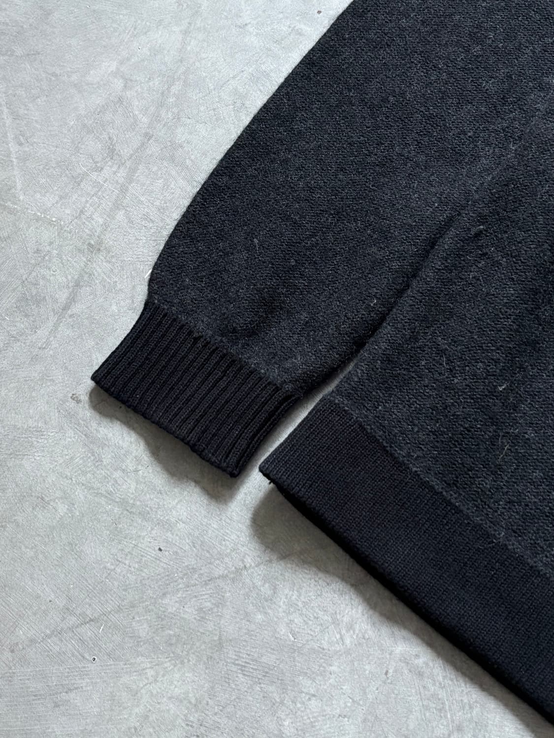 Stone-Island 스톤아일랜드 캐시미어 울 와펜 니트  상품이미지4