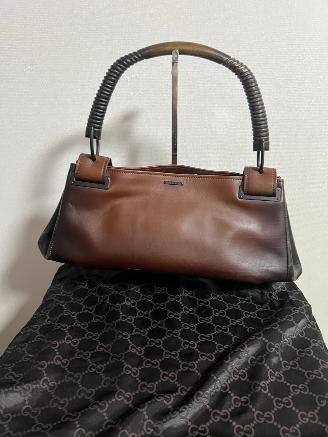 구찌 FW2002 밤부 핸들 그라데이션 숄더백 상품이미지2