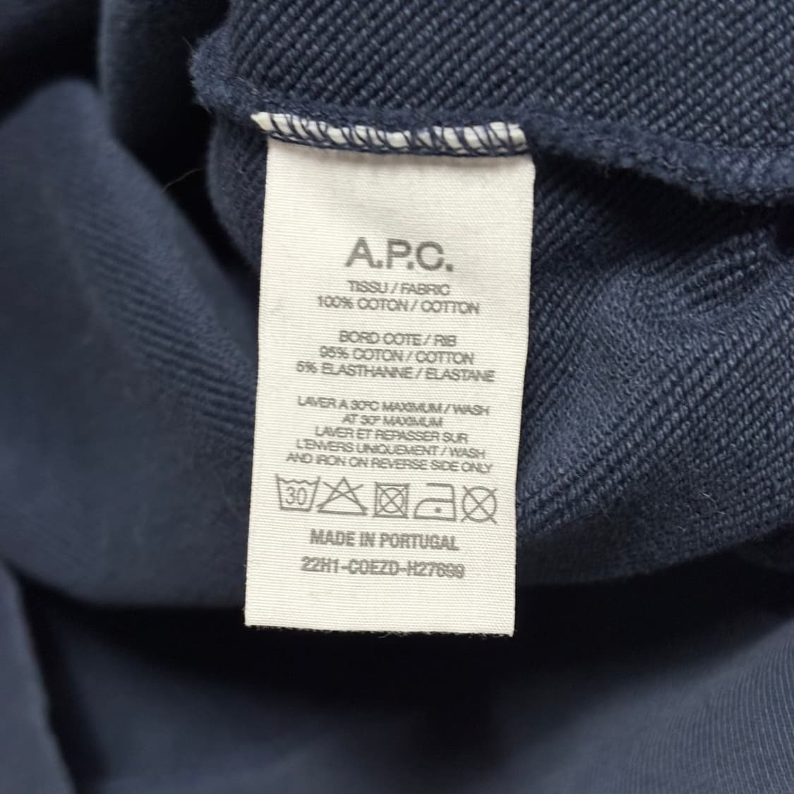 XL 아페쎄 AP.C. 스탠다드 르 마담 네이비 맨투맨 상품이미지5