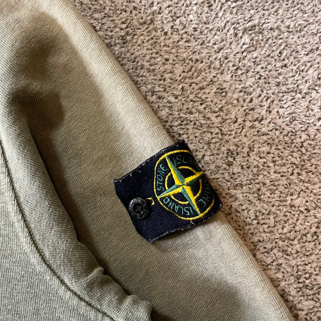 스톤아일랜드 피그먼트 후드집업 상품이미지2