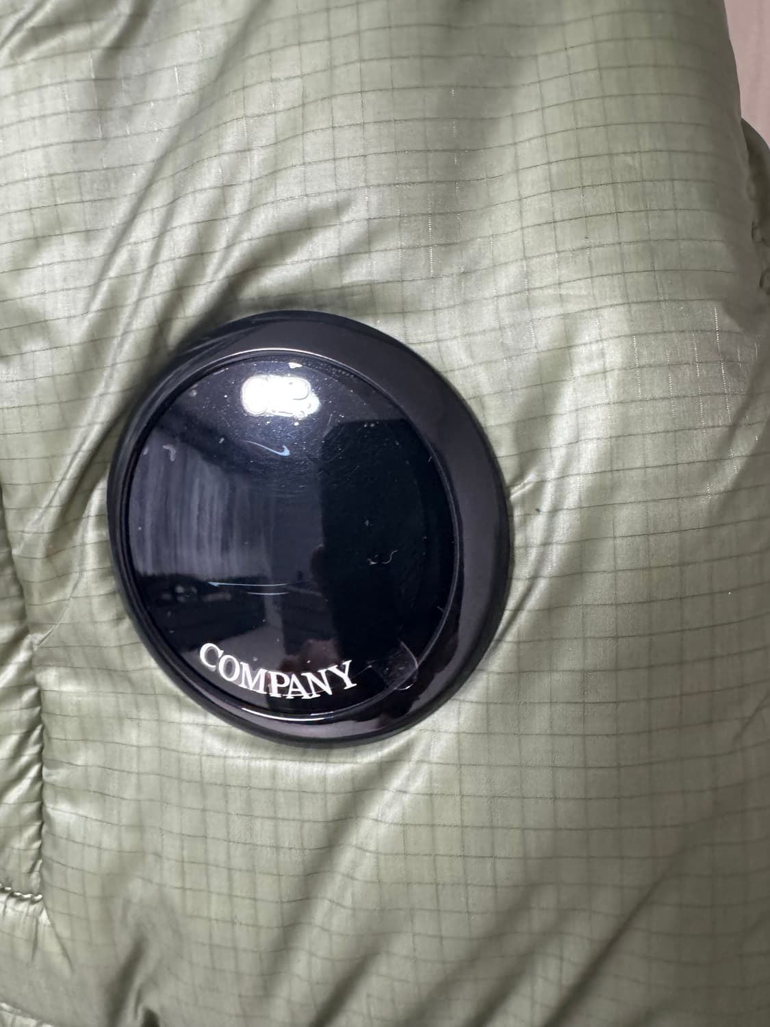 Cp컴퍼니 dd쉘 올리브 XL(새상품. 백화점판) 상품이미지2