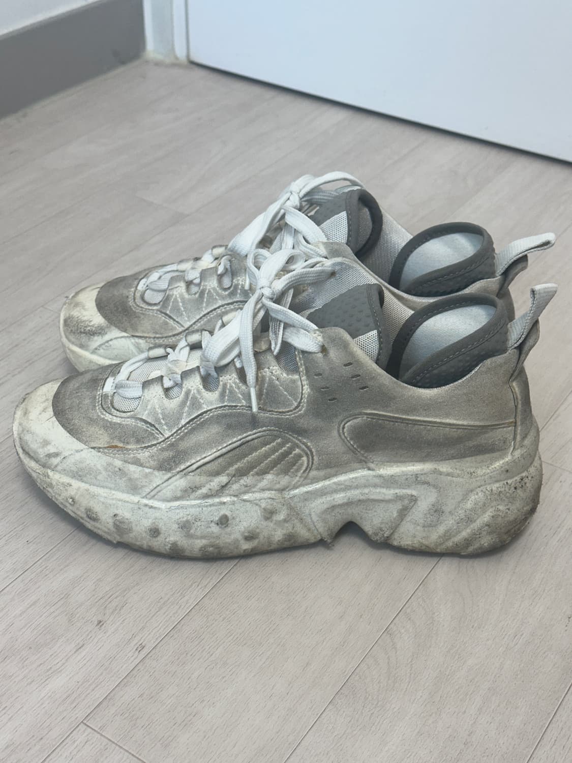 아크네 스튜디오 락어웨이 딥 스니커즈 더티 41사이즈 상품이미지3