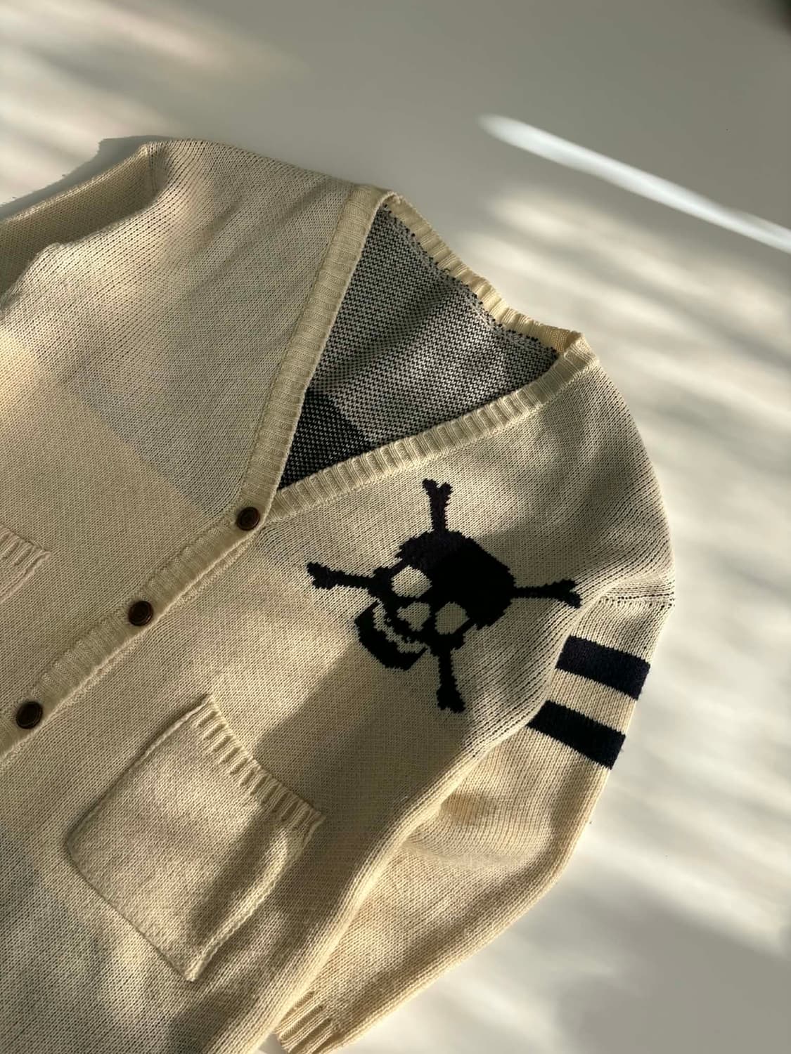 Japanese brand 본디지 해골 빈티지 울 니트 가디건 상품이미지3