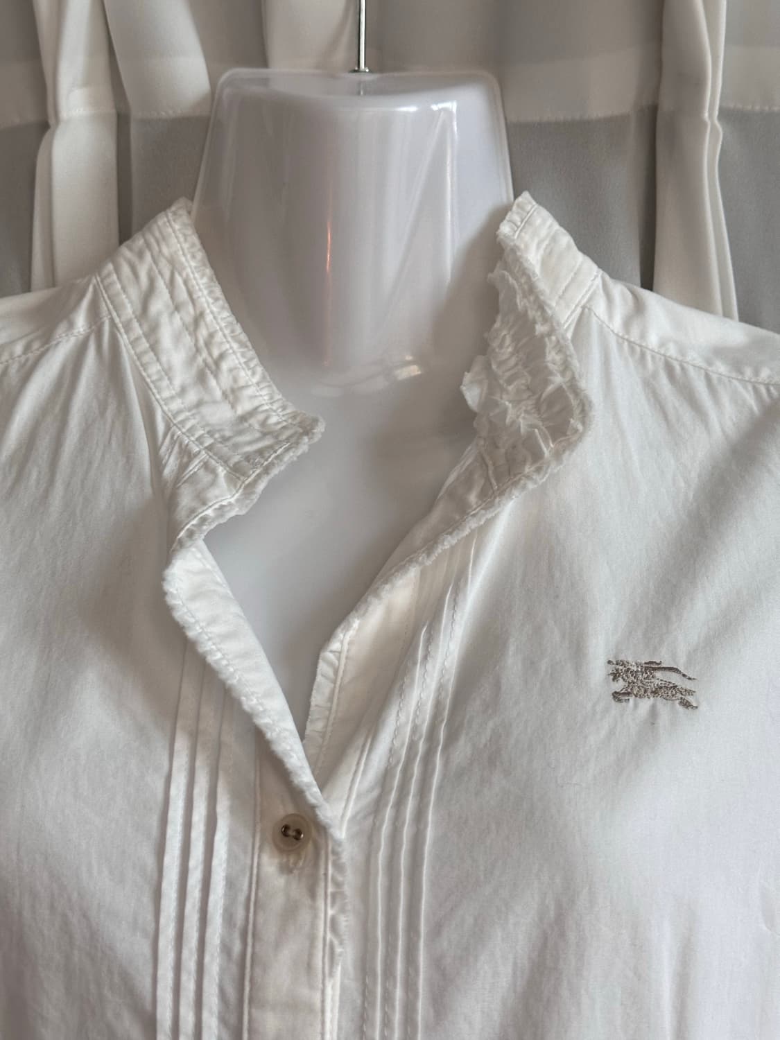 버버리 블루라벨 화이트 러플 셔츠 상품이미지2