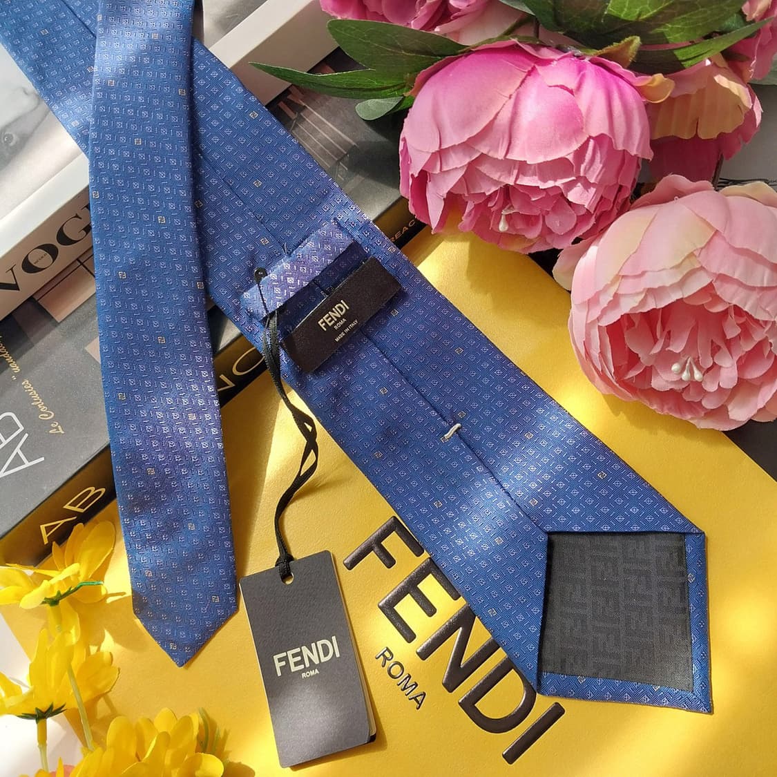 펜디 블루 스몰 로고 패턴 8cm 슬림 넥타이 새상품 K2588
 상품이미지5