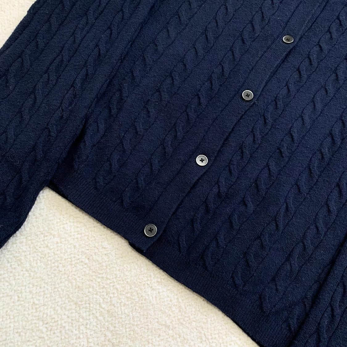 딥네이비 꽈배기 보들 가디건 상품이미지2