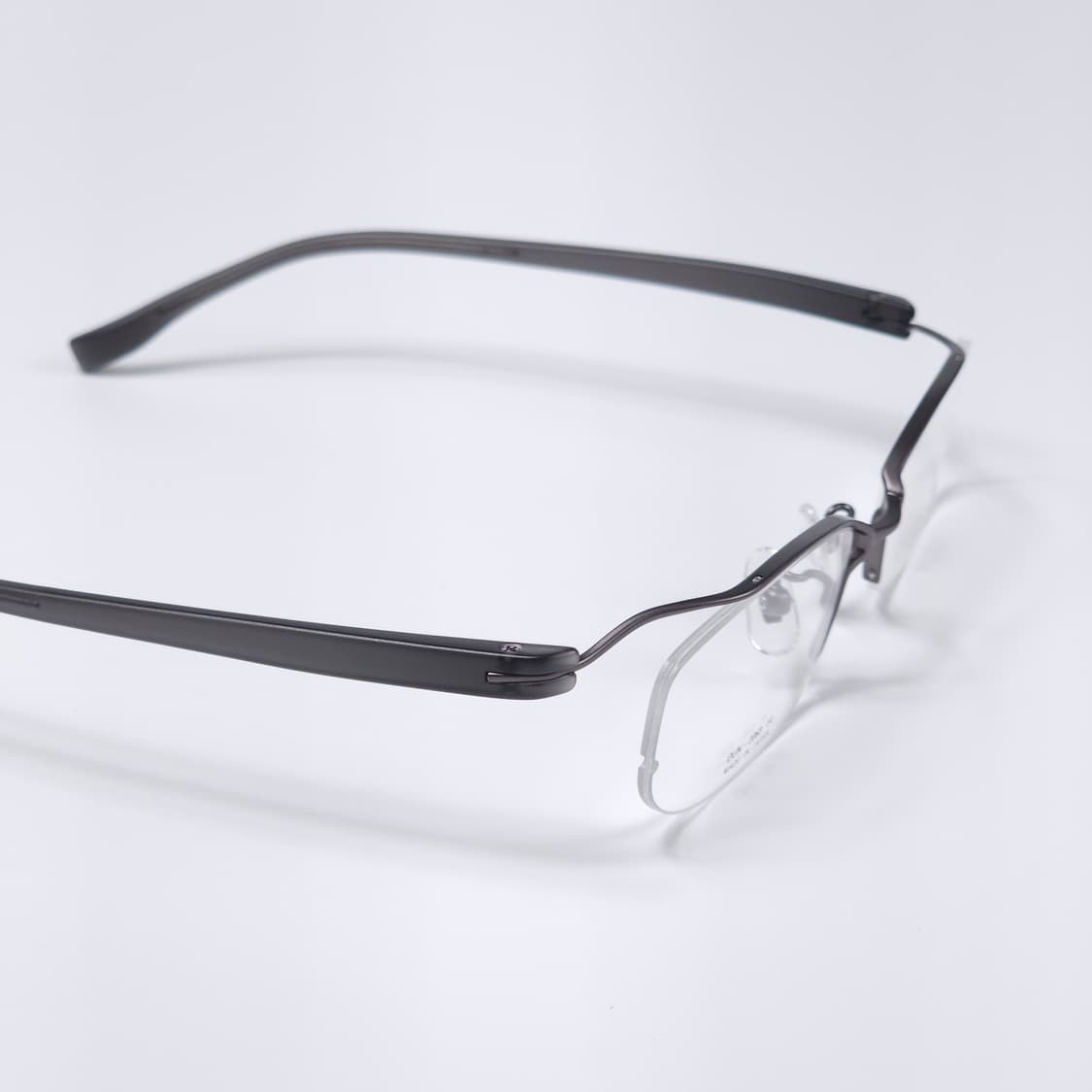 (새상품)단 DAN 일본 장인 반무테 안경 상품이미지5