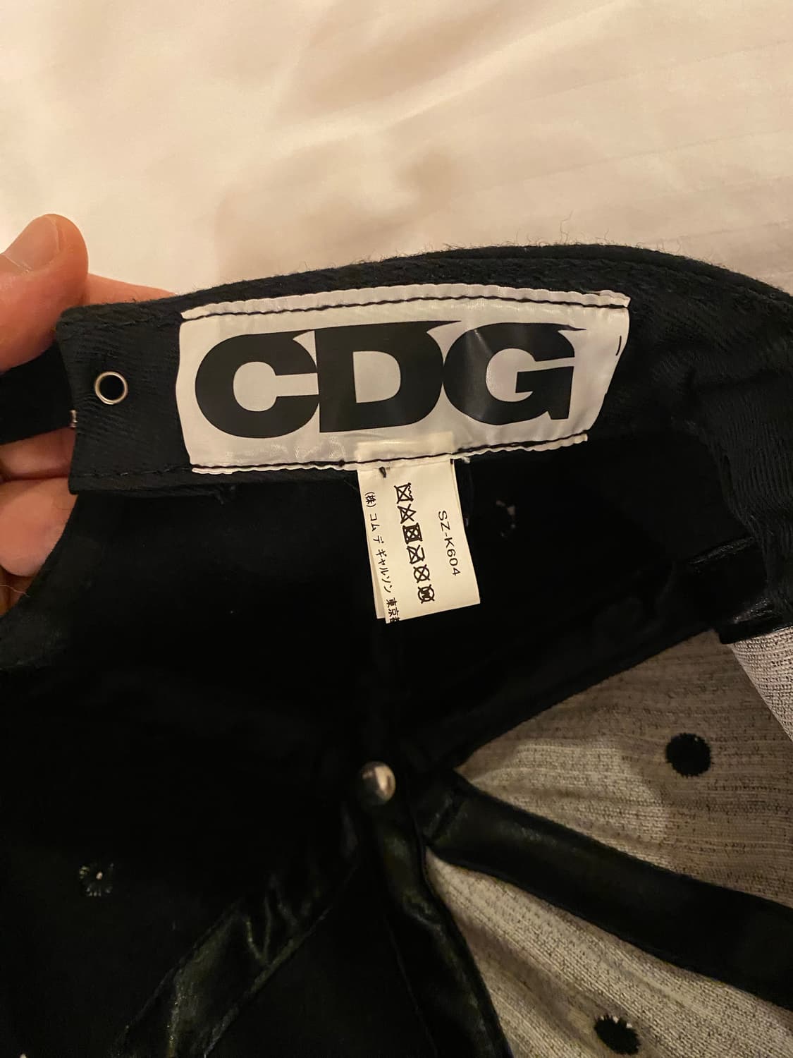 cdg 꼼데가르송 x 이벳필드 캡 상품이미지6