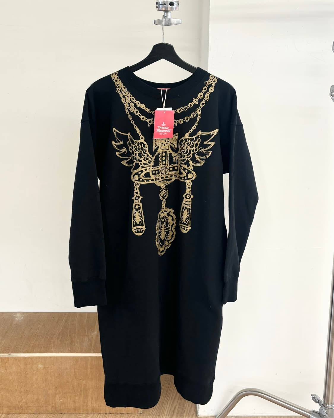 비비안 웨스트우드 레드라벨 블랙 앤 골드 라벨 저지 드레스 상품이미지1