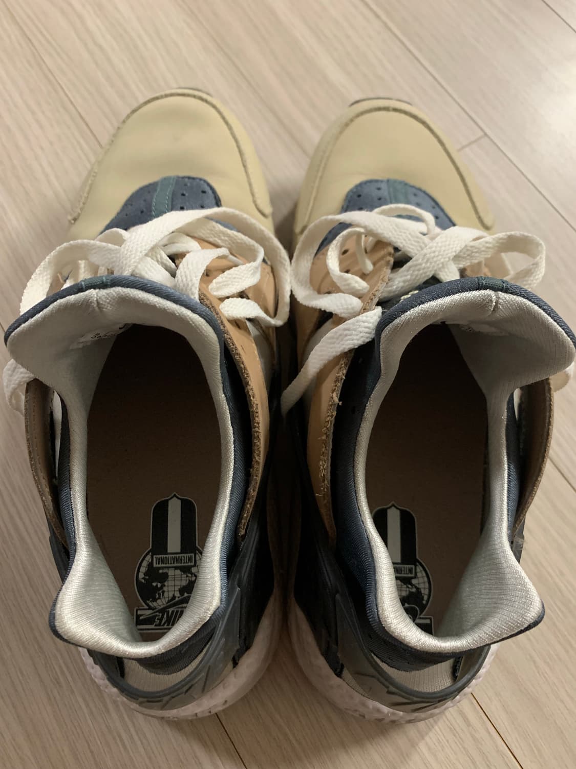나이키 에어 허라취 270 상품이미지5