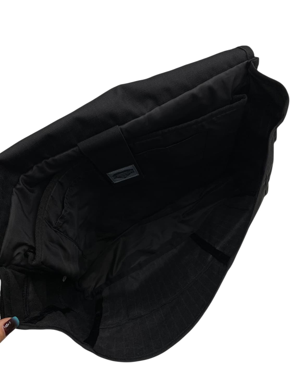 칼하트 블랙 메신저백 상품이미지3