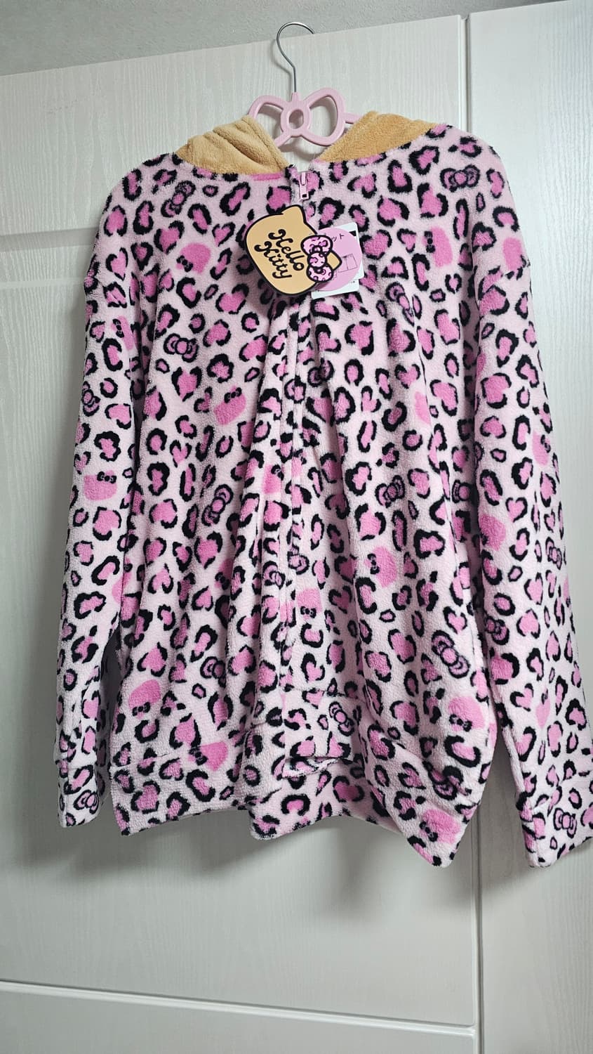 돈키호테 키티 집업 셋업 상품이미지1