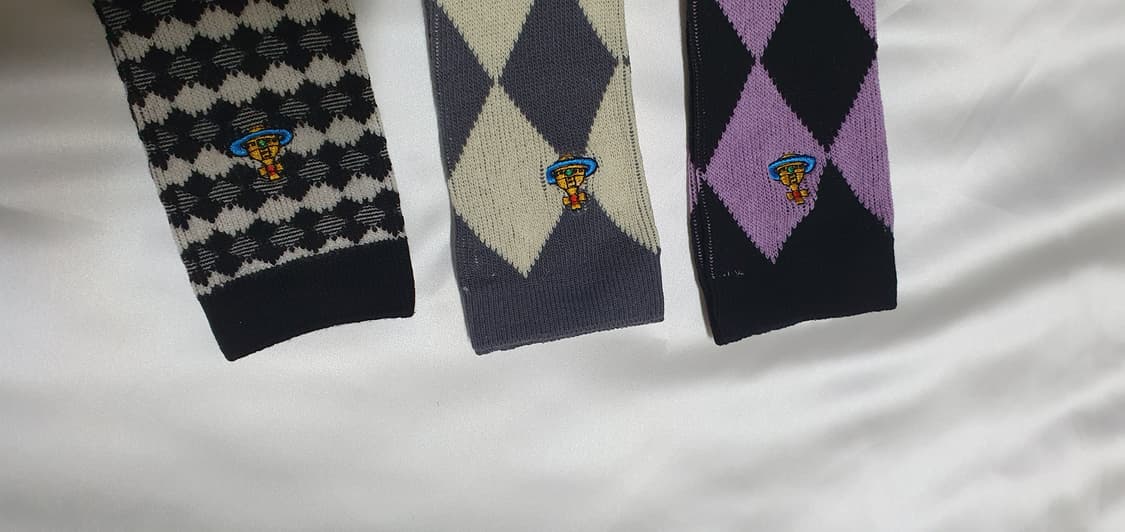 퍼플 그레이 크림 다이아투톤 아가일 체크 패턴 비비안웨스트우드 양말 상품이미지6