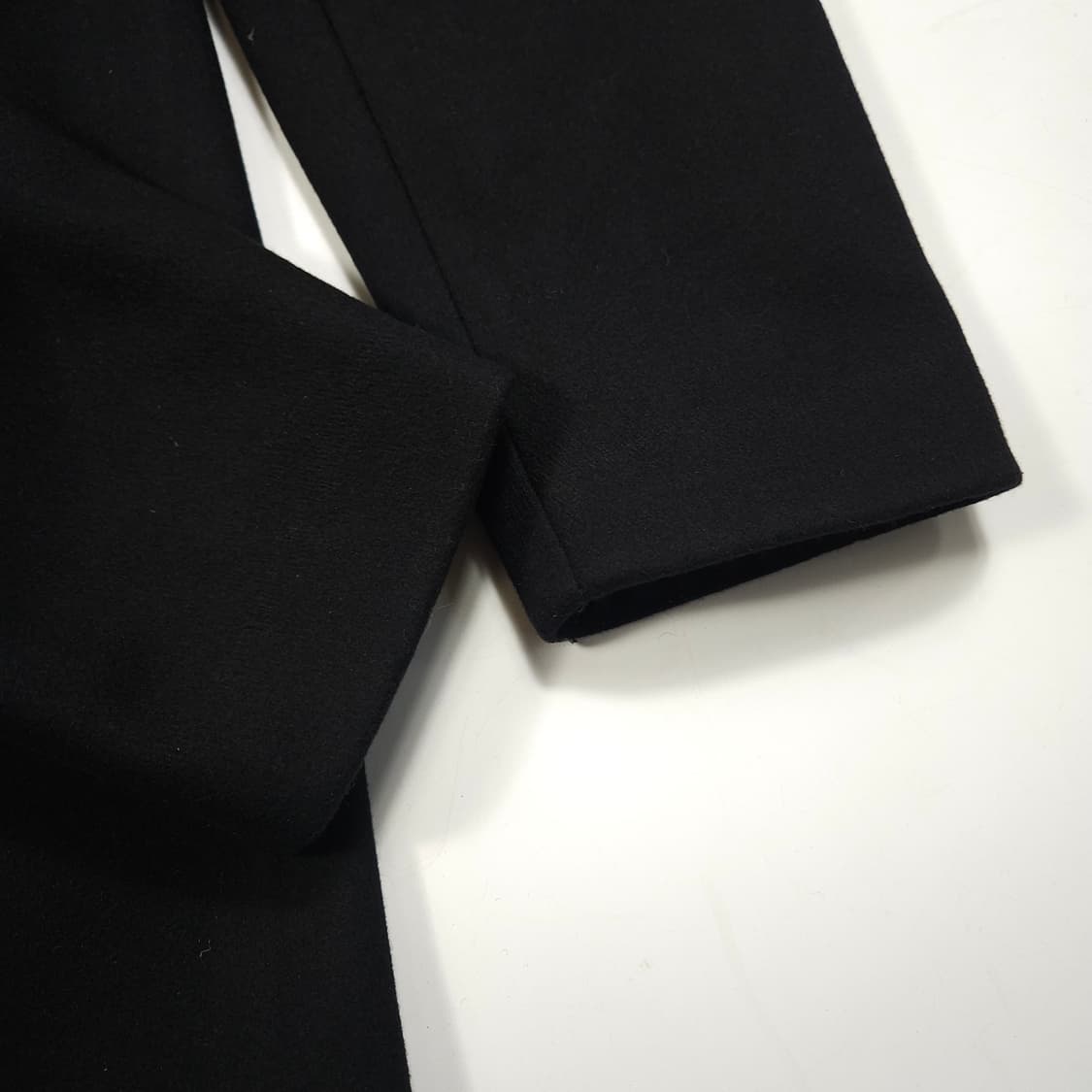 띠어리 캐시미어 코트 블랙 상품이미지4