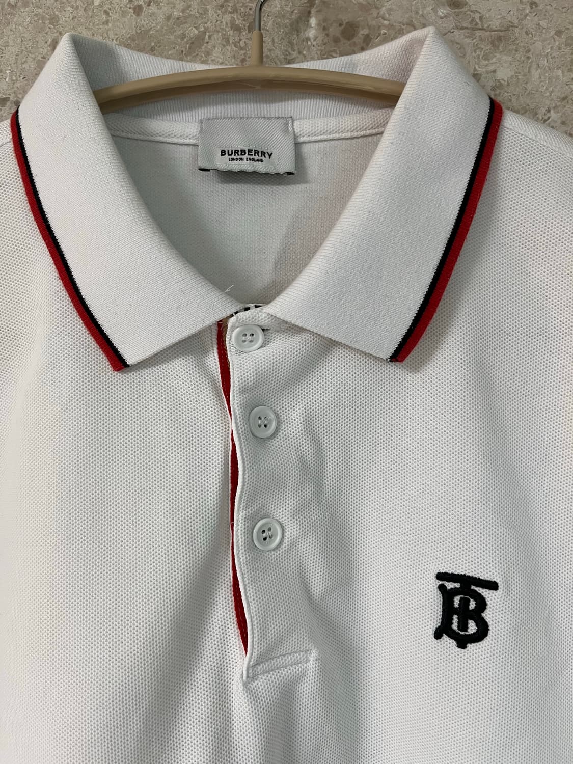 버버리 화이트 카라티 XXL 정품 상품이미지2