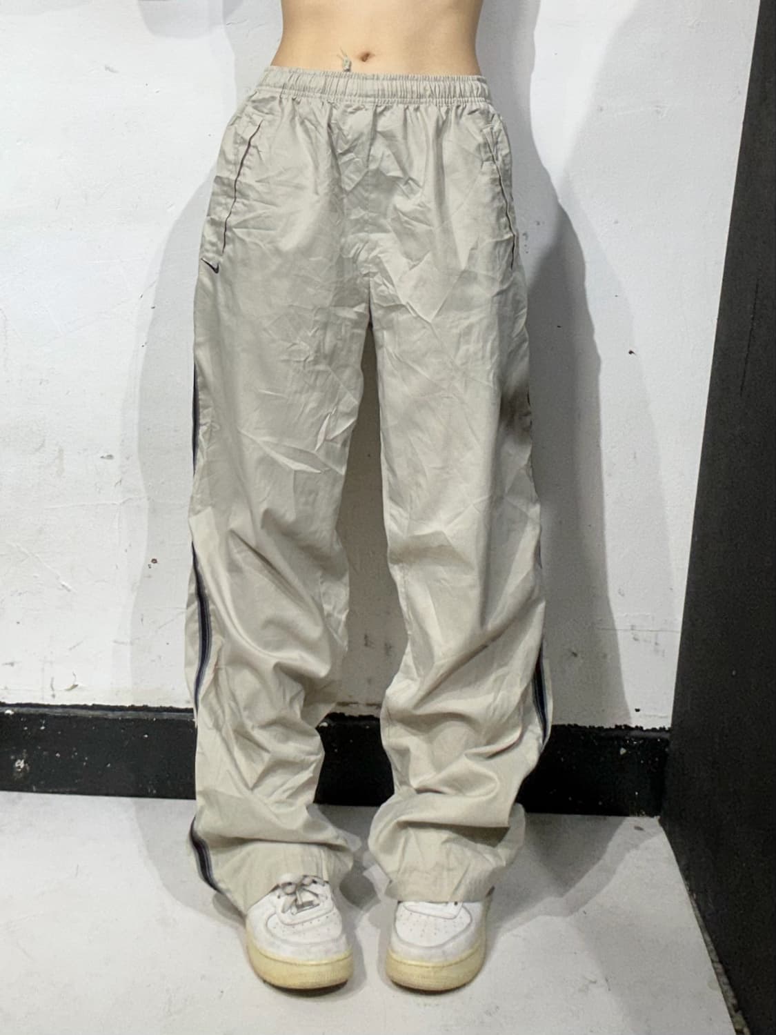 00s 나이키 베이지 대장급 와이드 사이드 라인 트랙 추리닝 바지 L 상품이미지2