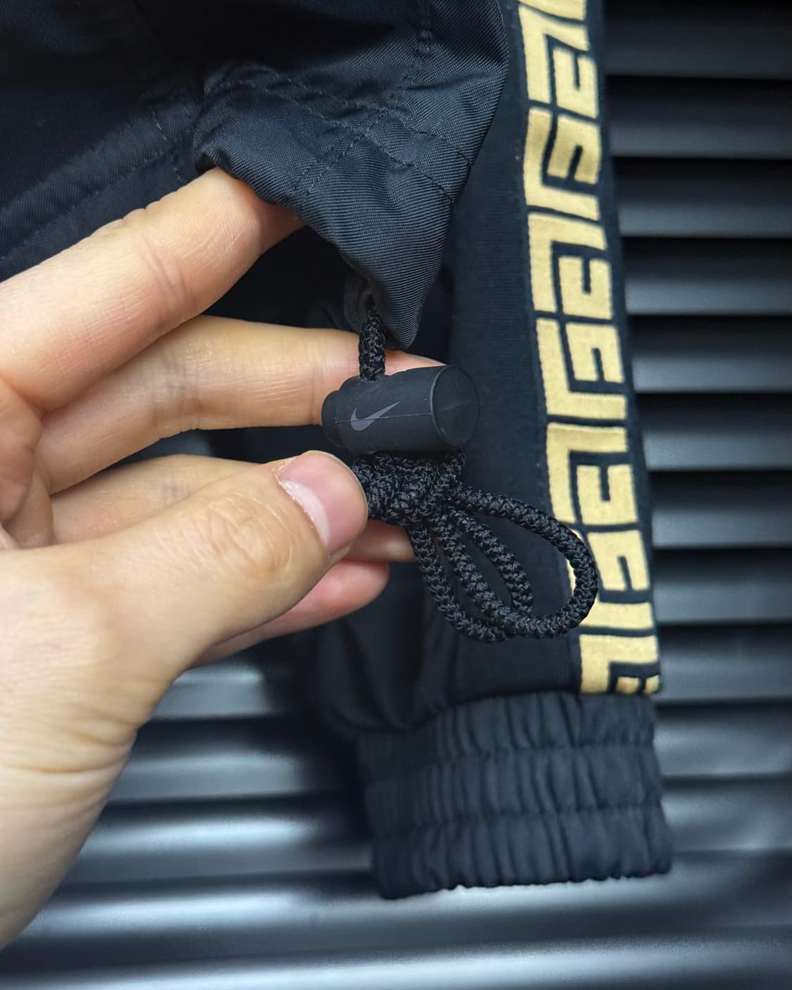 나이키 커밍투아메리카 검골 블랙 골드 기하학 집업 바람막이 우븐 올드스쿨 상품이미지6