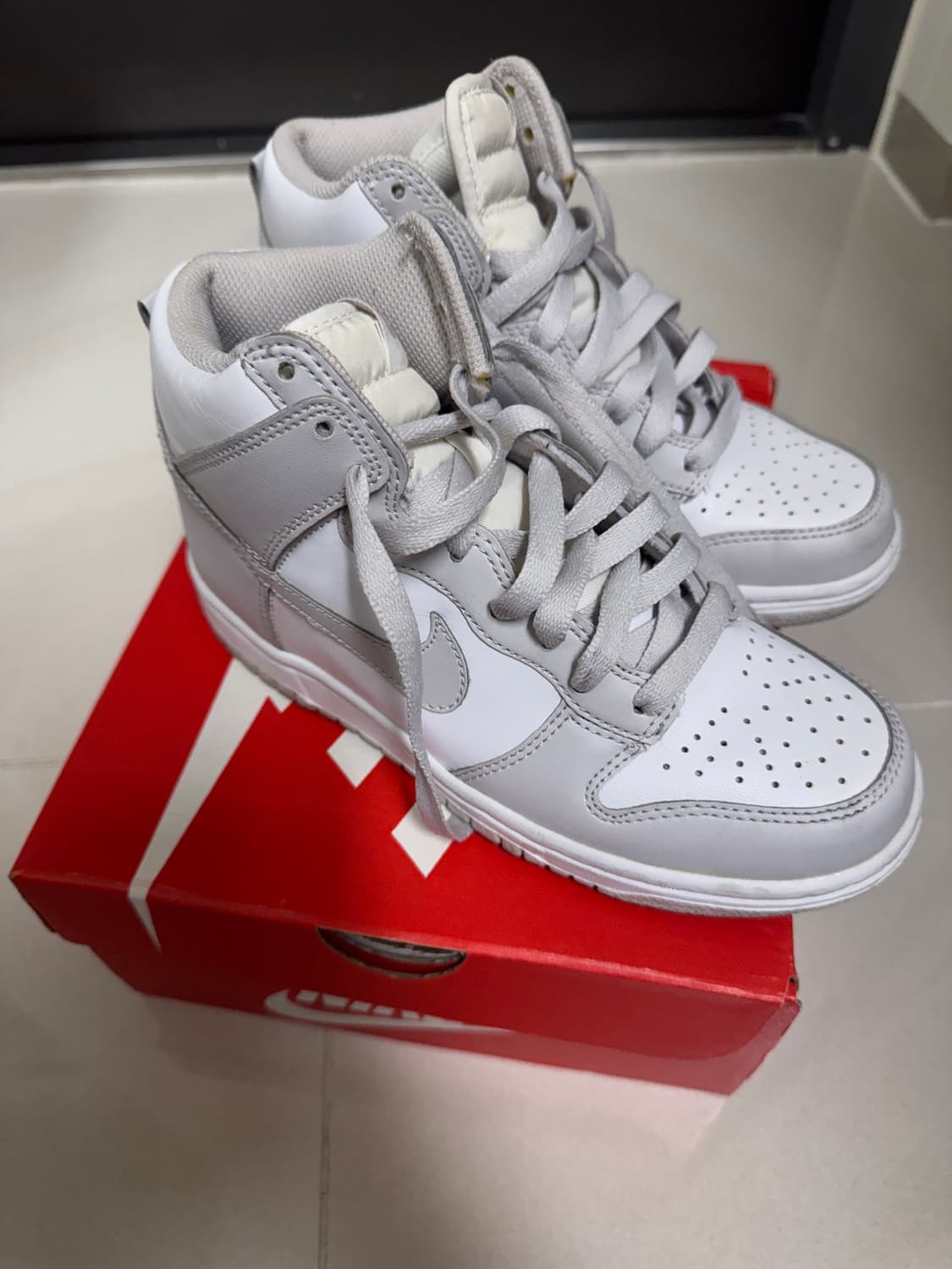 나이키 덩크 하이 바스트 그레이 225 상품이미지3