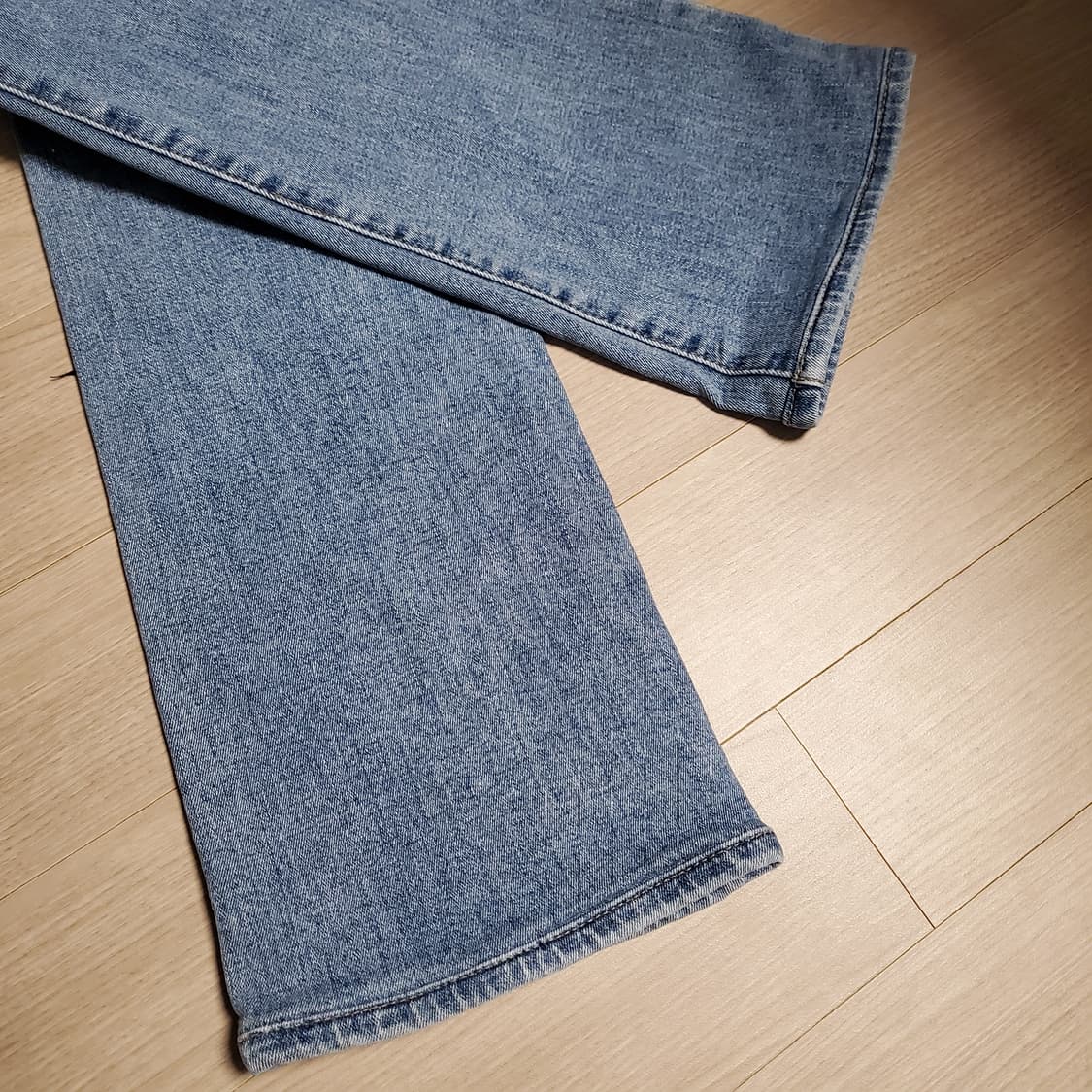 게스 여성 데님 슬림 부츠컷 상품이미지5