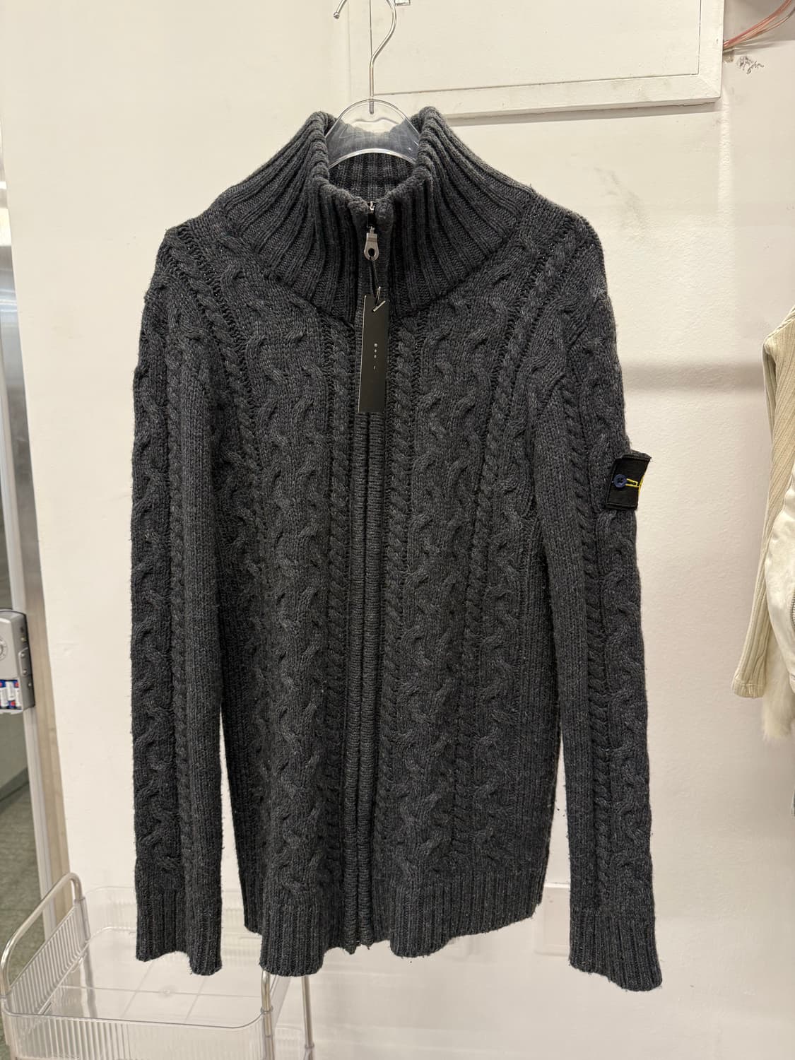 Stone Island‘s knit zip-up cardigan 상품이미지1