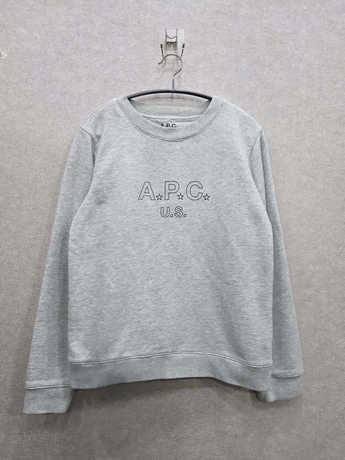 아페쎄 A.P.C. 로고 맨투맨 상품이미지1
