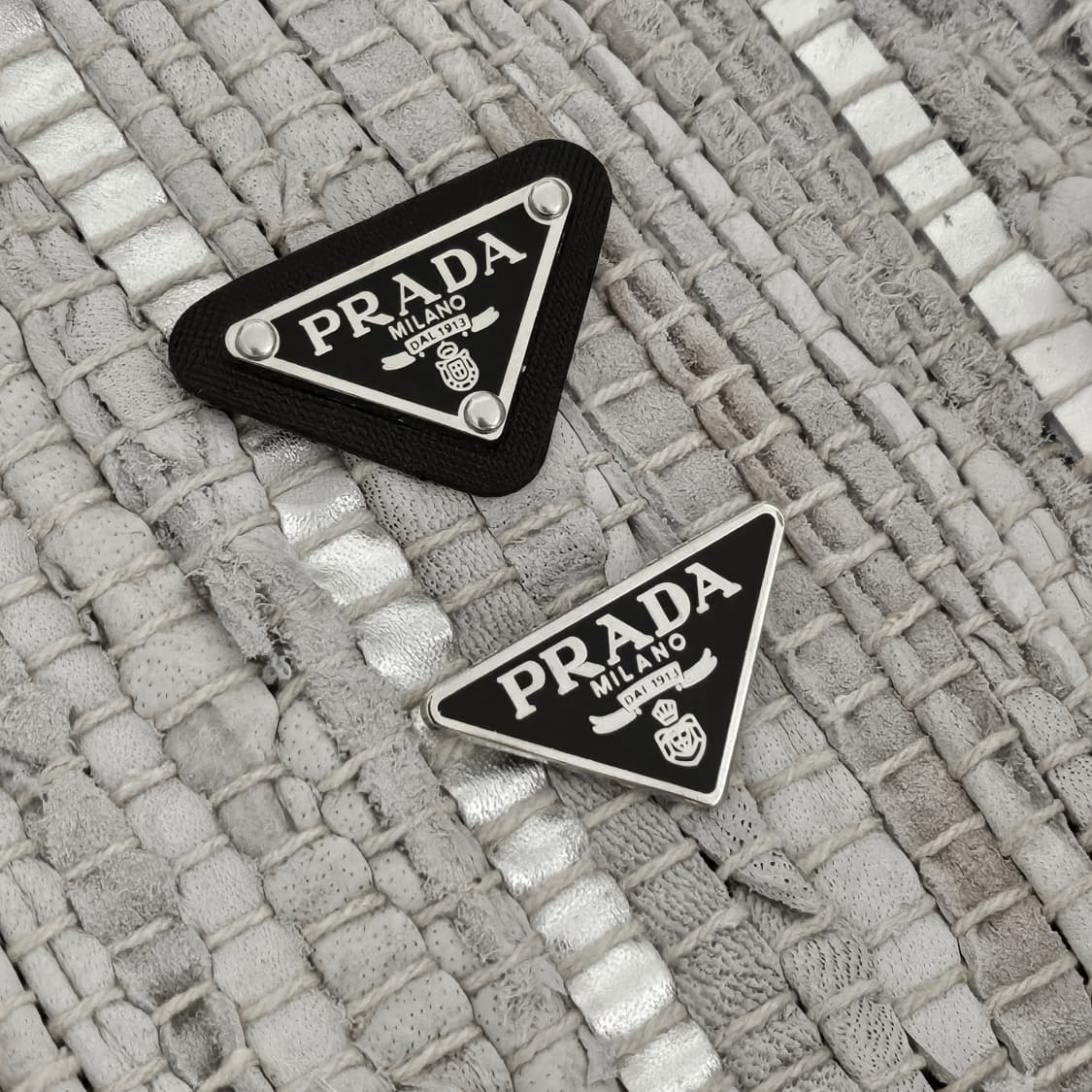 프라다 빈티지 업사이클링 사피아노 브로치 넥타이핀 상품이미지7