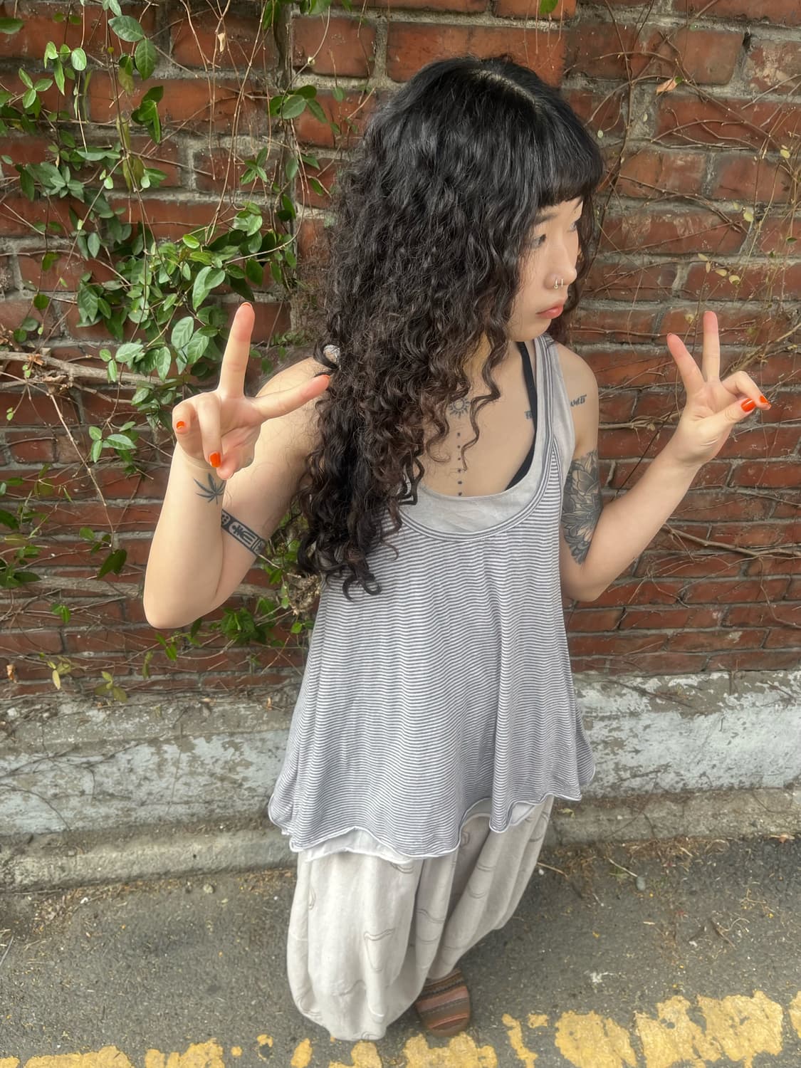 줄무늬 레이어드 민소매 미디 원피스 상품이미지3