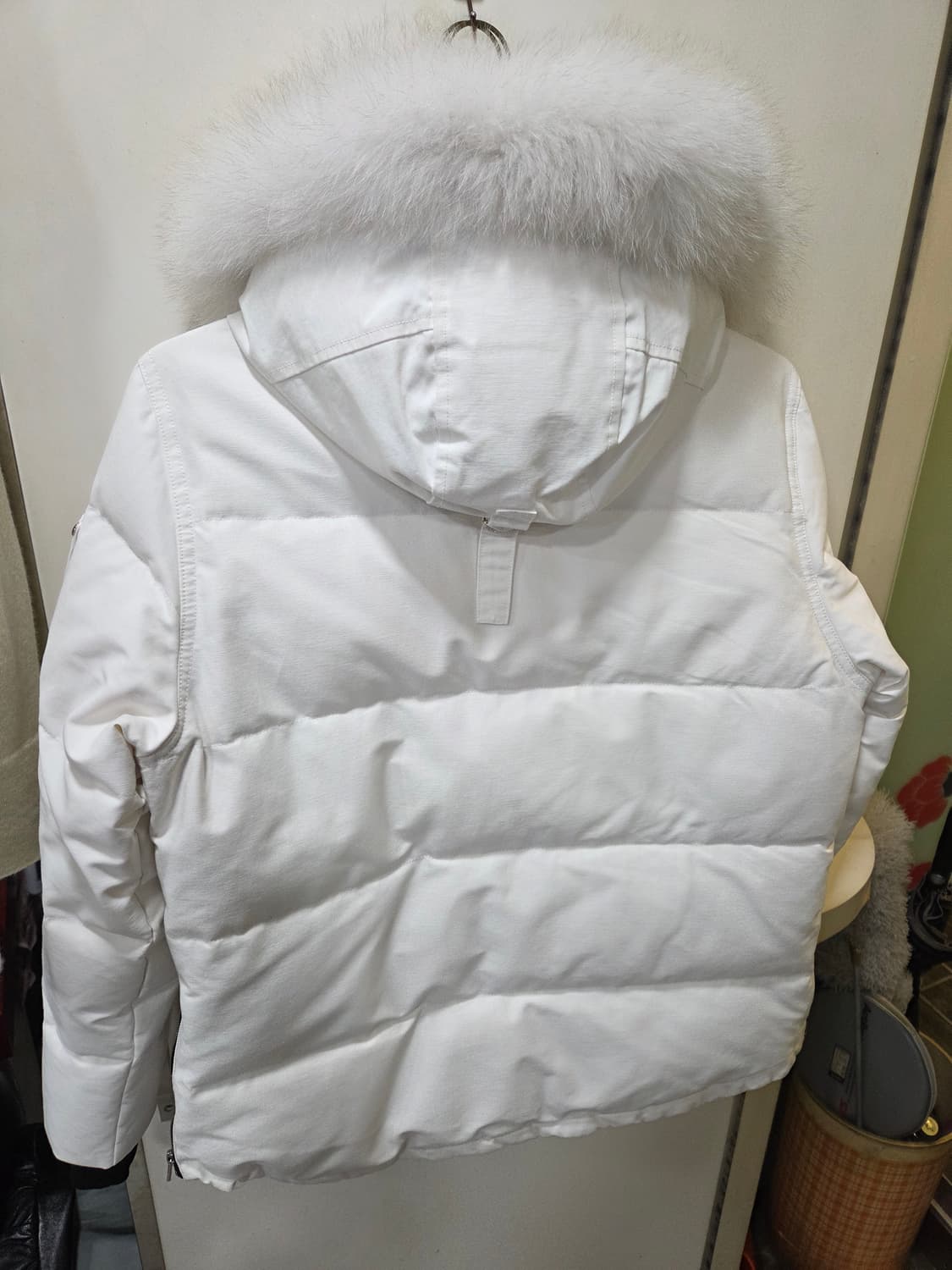 무스너클 화이트 패딩 상품이미지3