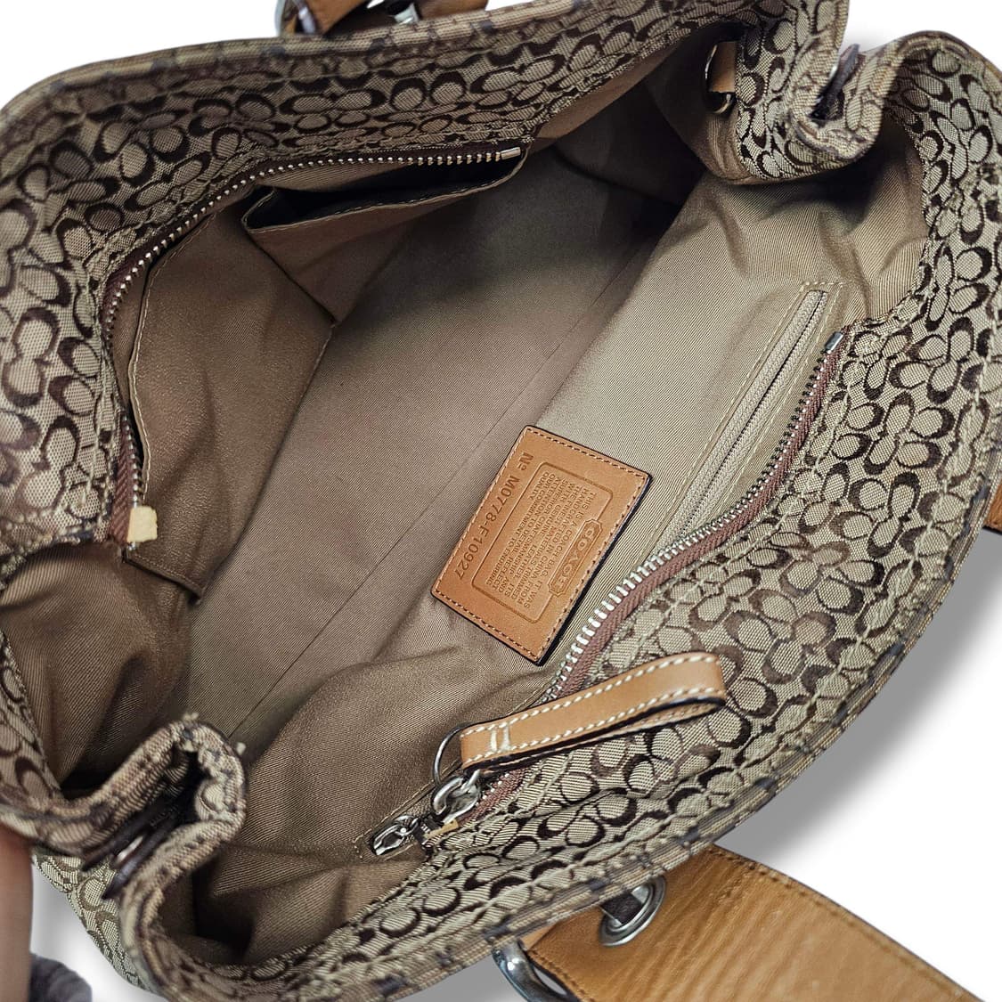 Coach 코치 소호 시그니처 버클 숄더백 상품이미지9