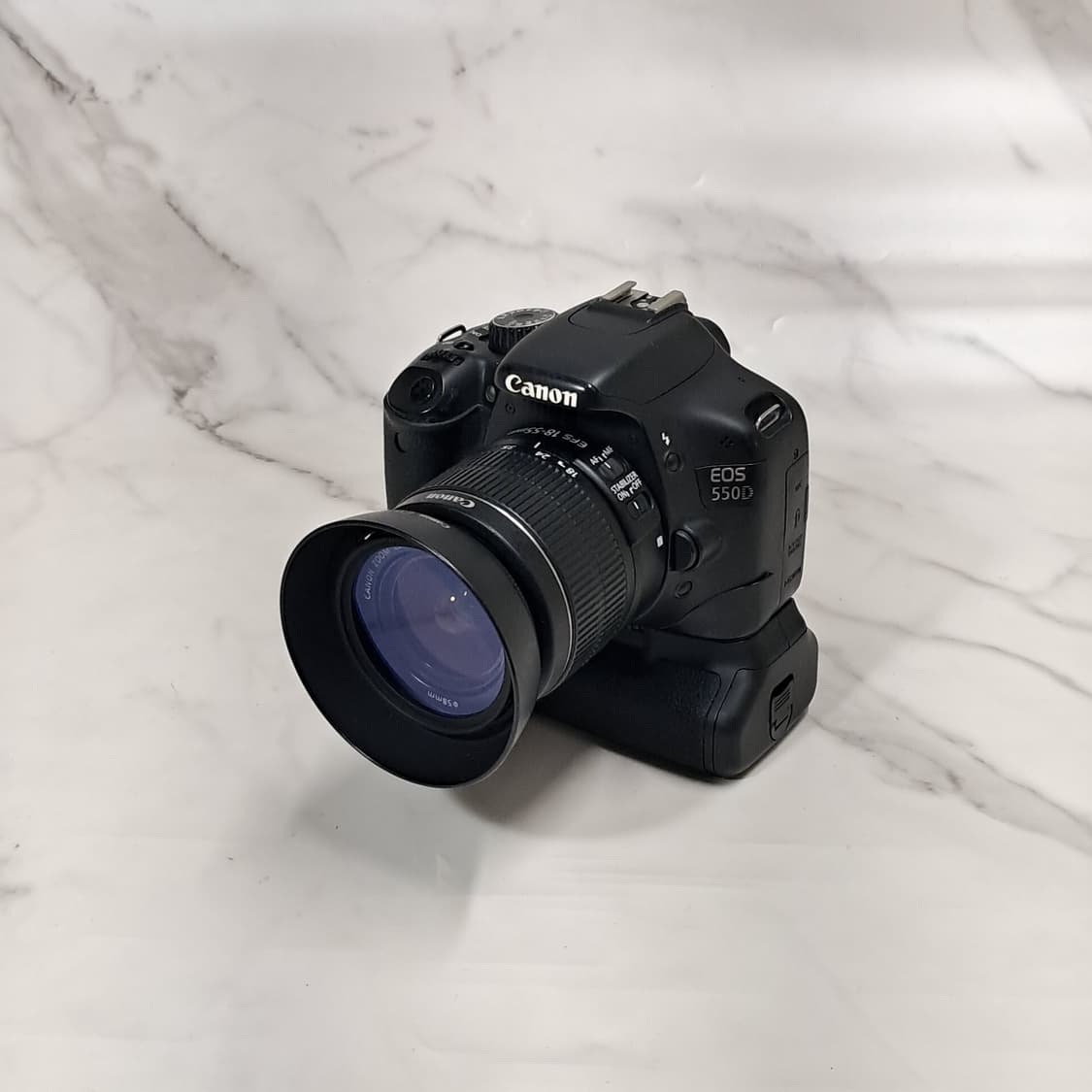 캐논 550D /18-55mm IS 2 렌즈 /세로그립 /가방 상품이미지1