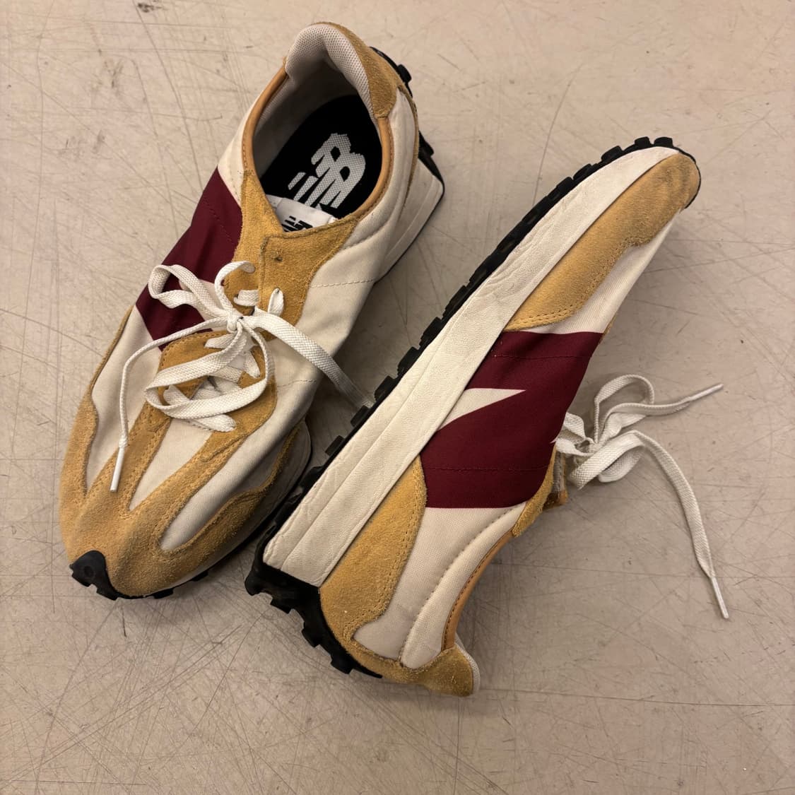 뉴발란스 327 문빔 고스트페퍼 스니커즈 상품이미지4