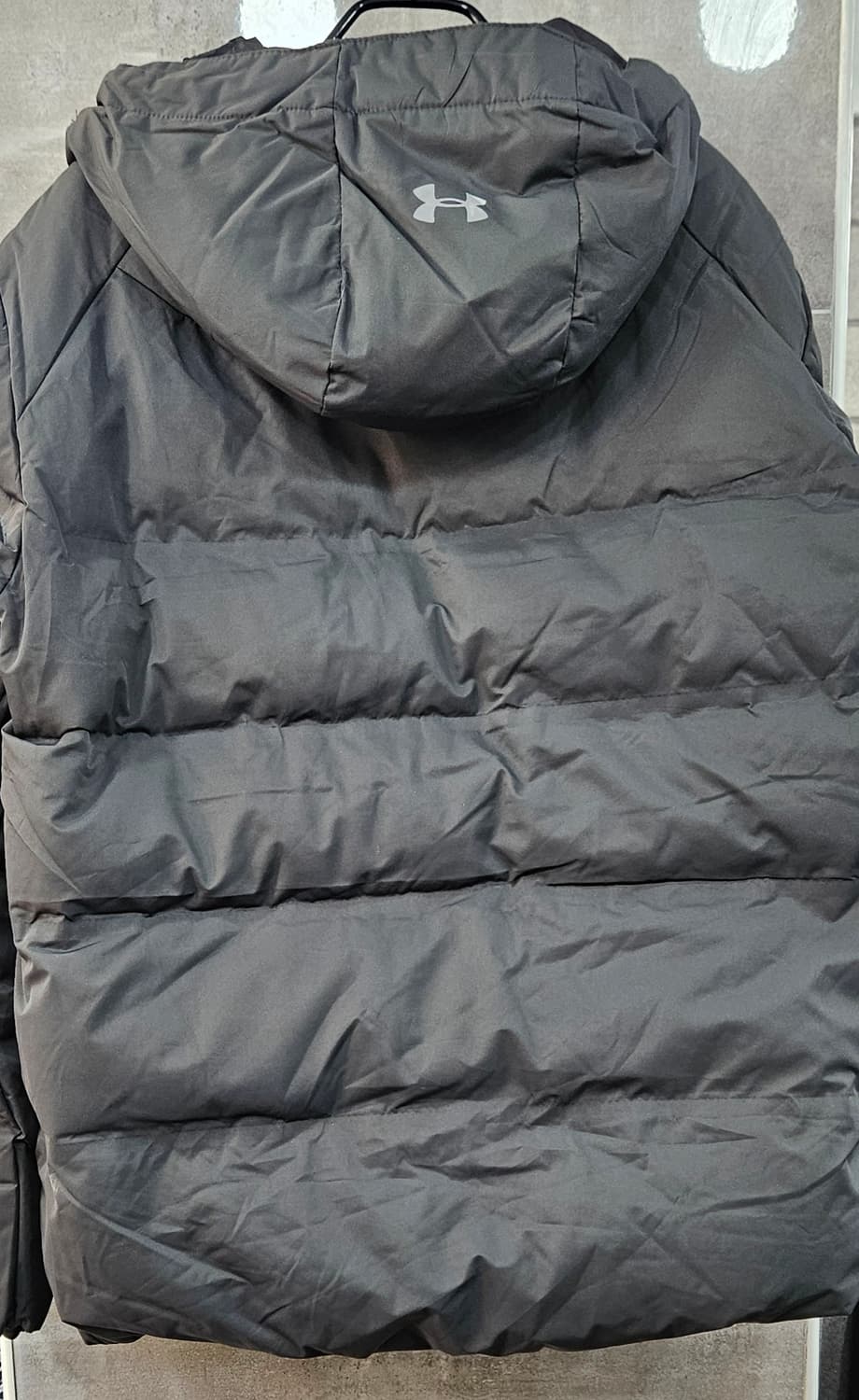 (새상품)언더아머 남성 후드 패딩 다크그레이 상품이미지2