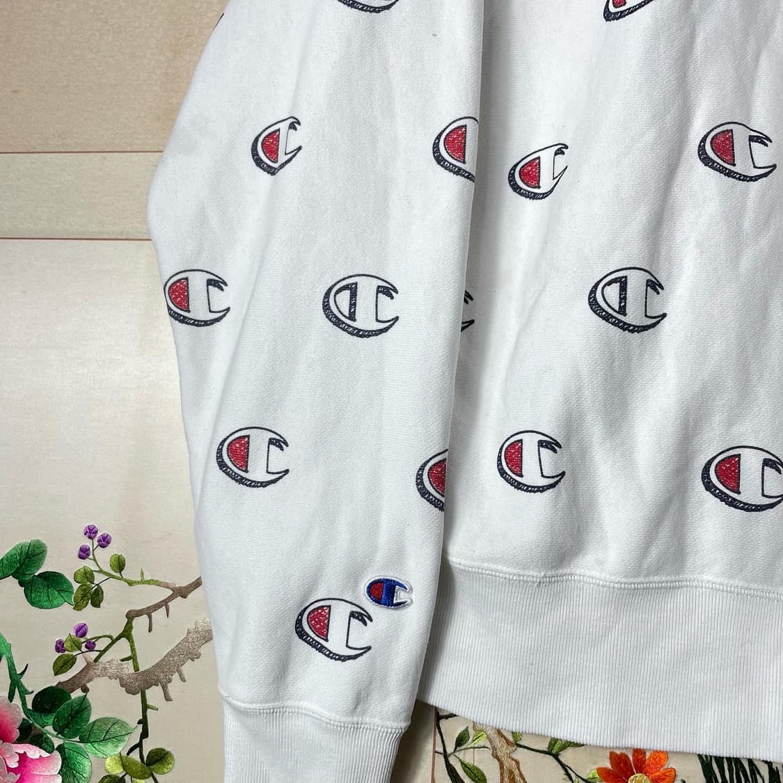 챔피온 리버스위브 로고범벅 후드티 상품이미지4