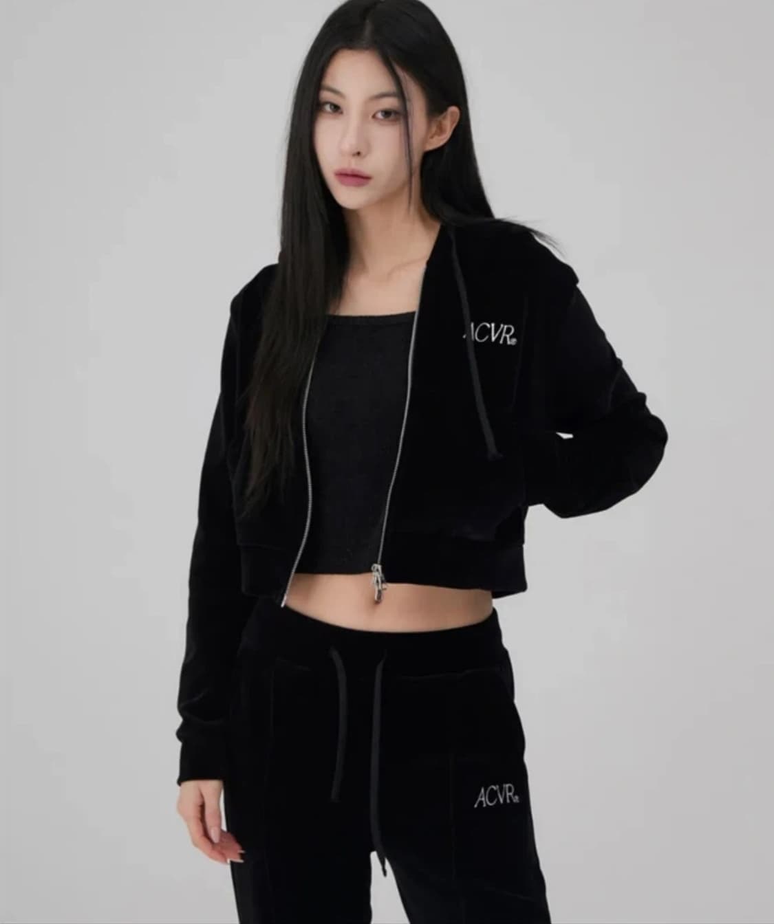 어커버 ACVR 벨벳 크롭 후드집업 블랙 상품이미지1