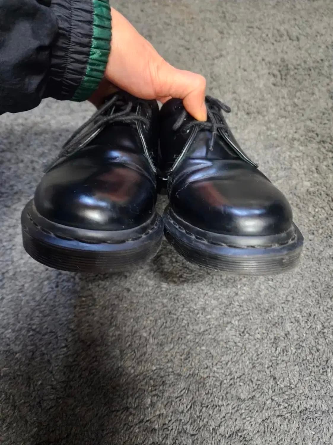 닥터마틴 모노 블랙 색상 UK7 사이즈 상품이미지4