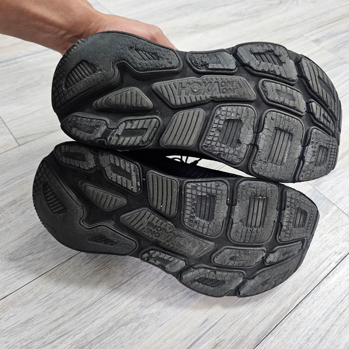 호카 본디 7 와이드 올블랙 265 상품이미지3