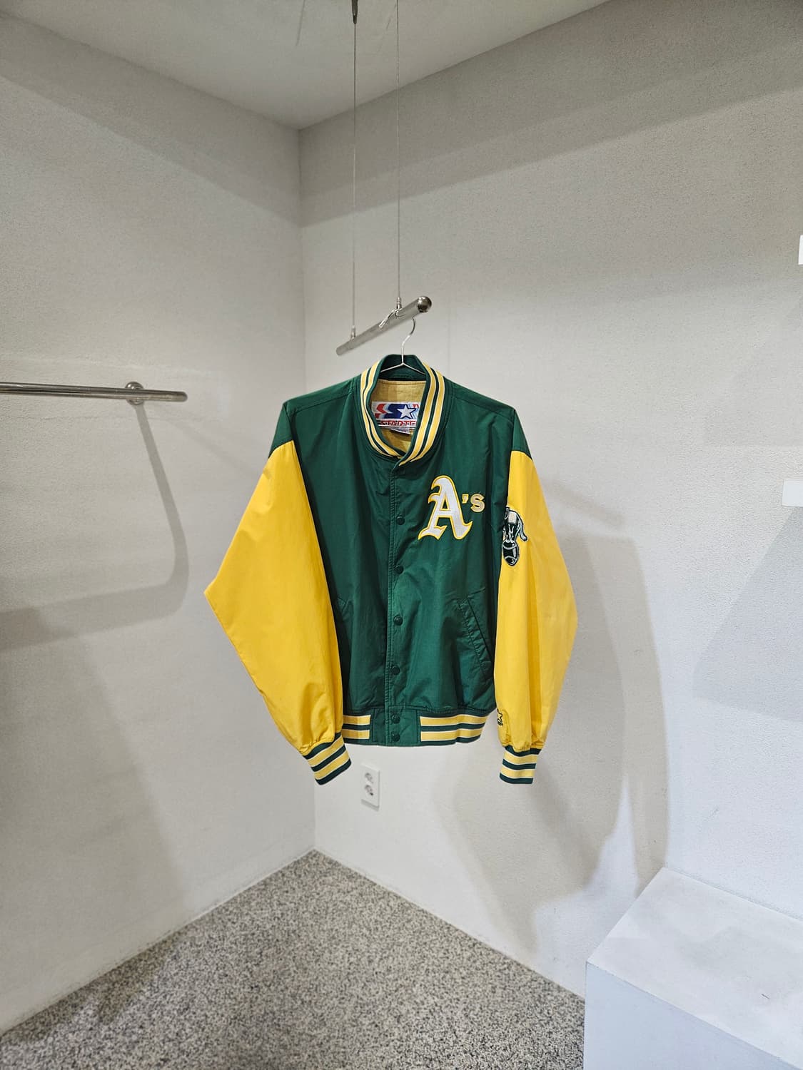 스타터 오클랜드 애슬레틱스 베이스볼 점퍼 상품이미지1